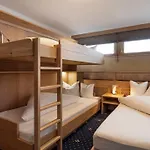 Andrea Hotel