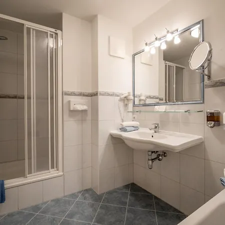 Andrea Hotel 4*